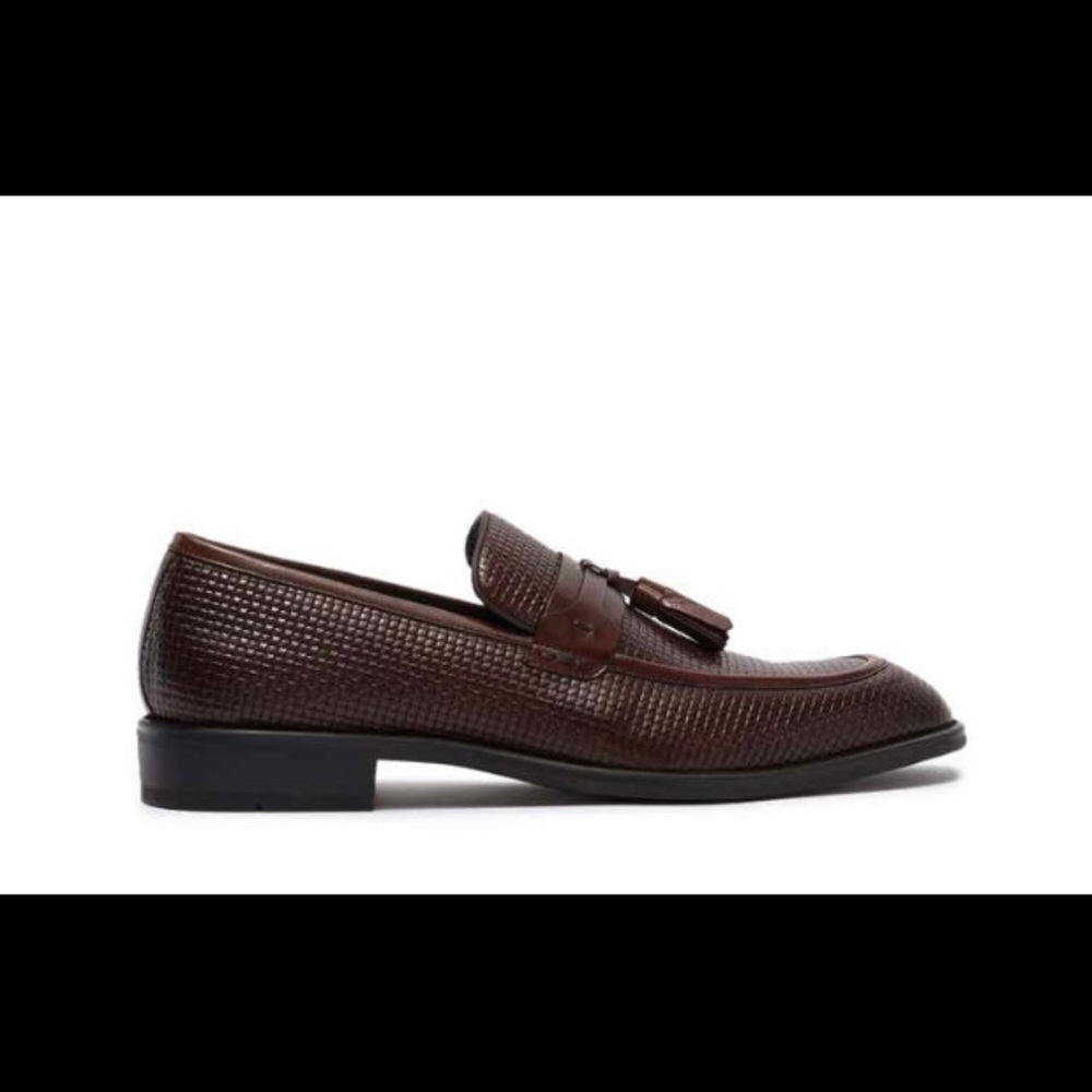Steve Madden Ebbert Tassel Woven Dress Shoes - Picture 3 of 4